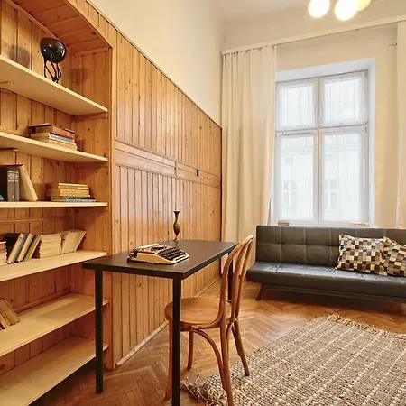 Apartment Library Krakau